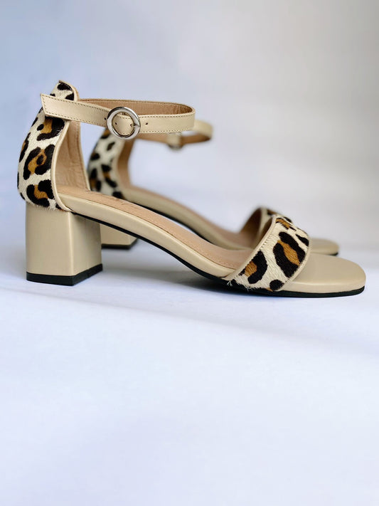 Sandalia Luisa Animal Print/ Beige Taco 5cm